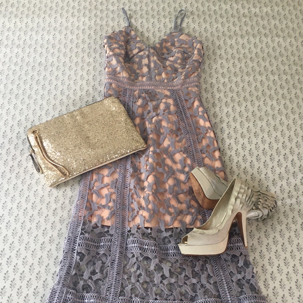 Women’s Elliatt Lace Midi Dress